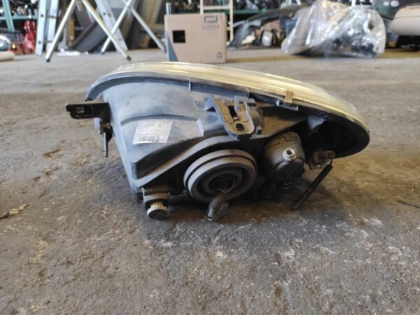 Faro derecho Citroen Saxo (S0,S1) 1.5 D (57 cv) - Imagen 2