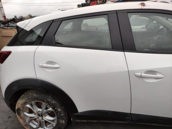 Puerta trasera derecha Mazda CX-3 2.0i (120 cv)
