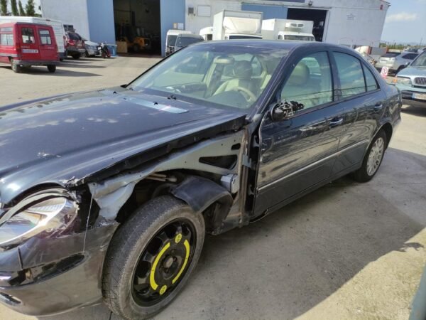 Despiece Mercedes Benz Clase E (W211) E 270 CDI (177 cv) Automatico 2016 - Imagen 3