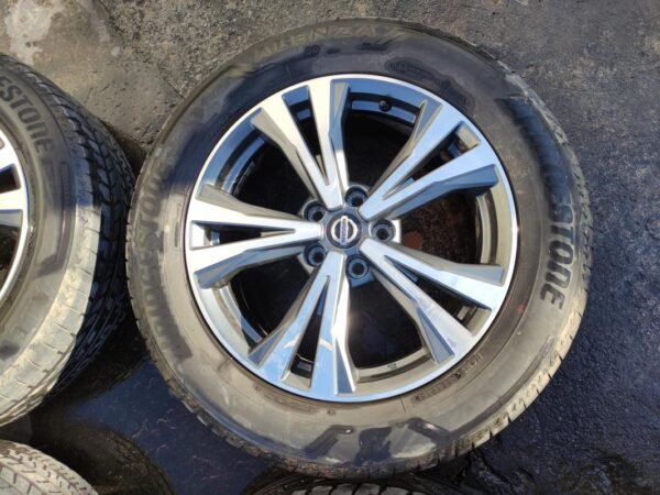 Llantas de 18 pulgadas Nissan X-TRAIL III (T32),  18X7J 45, con neumáticos Bridgestone 225/60R18 100H. - Imagen 3