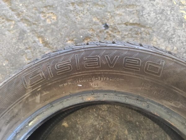 Juego de Neumáticos Gislaved 165/70R14. - Imagen 3