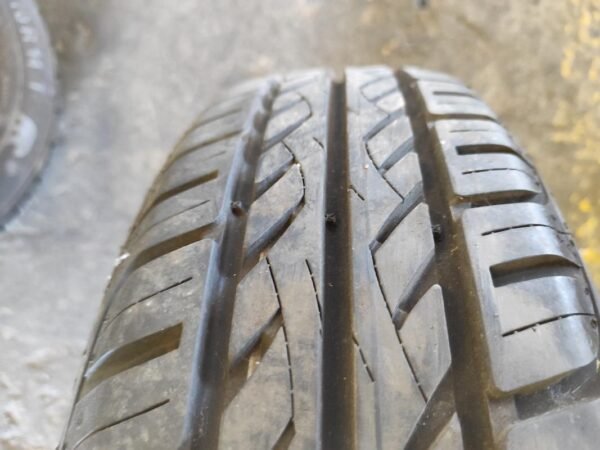 Juego de Neumáticos Gislaved 165/70R14. - Imagen 5