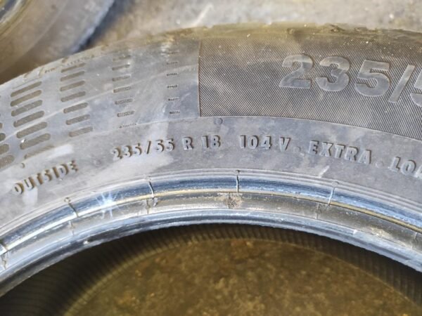 Juego de Neumáticos Continental 235/55R18. - Imagen 2