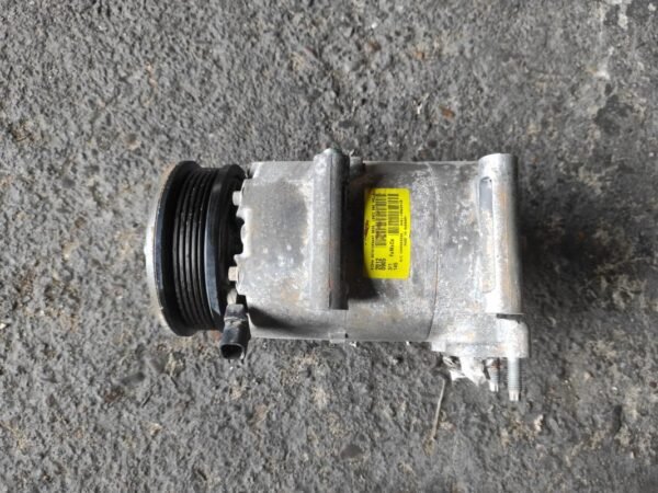 Compresor aire acondicionado Ford C-MAX II 1.6 Duratec Ti-VCT (105 cv)