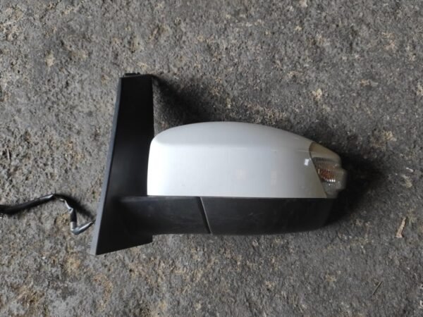 Retrovisor izquierdo Ford C-MAX II 1.6 Duratec Ti-VCT (105 cv)