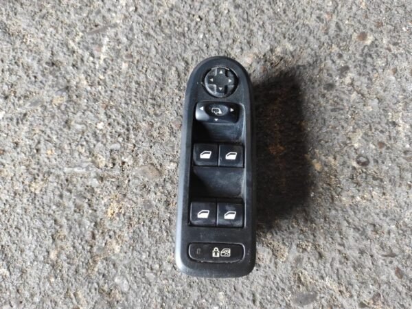 Mando elevalunas delantero izquierdo Citroen C5 III (RD_) 2.0 HDi 140 (140cv)
