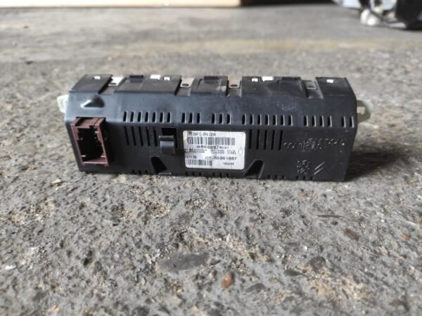 Pantalla multifunción Citroen C5 III (RD_) 2.0 HDi 140 (140cv) - Imagen 2