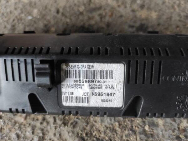 Pantalla multifunción Citroen C5 III (RD_) 2.0 HDi 140 (140cv) - Imagen 3