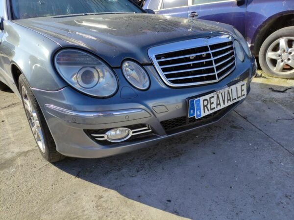 Paragolpe delantero Mercedes Benz Clase E (W211) E 280 K (231 cv) 7G-Tronic - Imagen 2