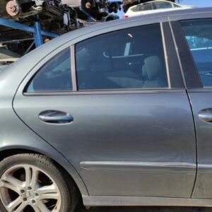 Puerta trasera derecha Mercedes Benz Clase E (W211) E 280 (231 cv) 7G-Tronic