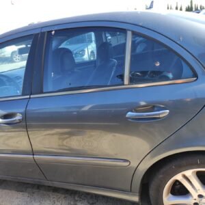 Puerta trasera izquierda Mercedes Benz Clase E (W211) E 280 (231 cv) 7G-Tronic