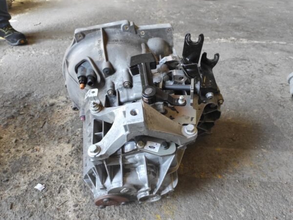 Caja cambios Ford Transit Connect Monospace 1.6 TDCi (95cv) - Imagen 3