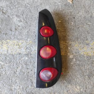 Piloto trasero derecho Smart Forfour (454) 1.3 (454,031) (95 cv)