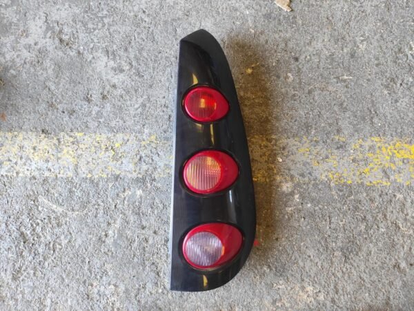 Piloto trasero derecho Smart Forfour (454) 1.3 (454,031) (95 cv)