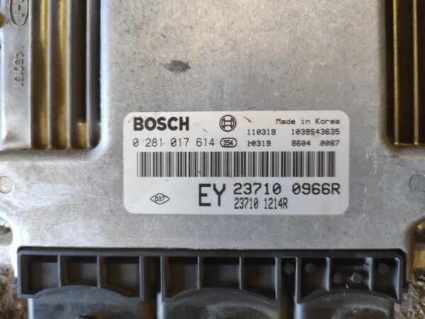 Centralita motor uce Renault Latitude 2.0 dCi (150 cv) FAP - Imagen 2