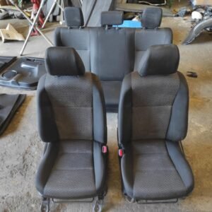Juego asientos completo Toyota Hilux Double Cab VIII 2.4 D-4D (150 cv) 4WD S&S