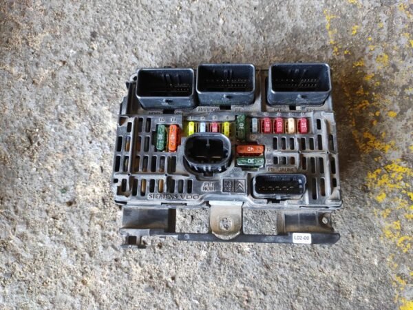 Caja de reles / fusibles Peugeot 407 SW 2.0 HDi (136 cv)