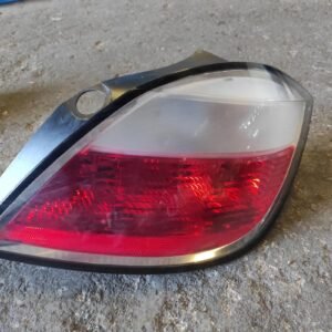 Piloto trasero derecho Opel Astra H 1.7 CDTI (100 cv)