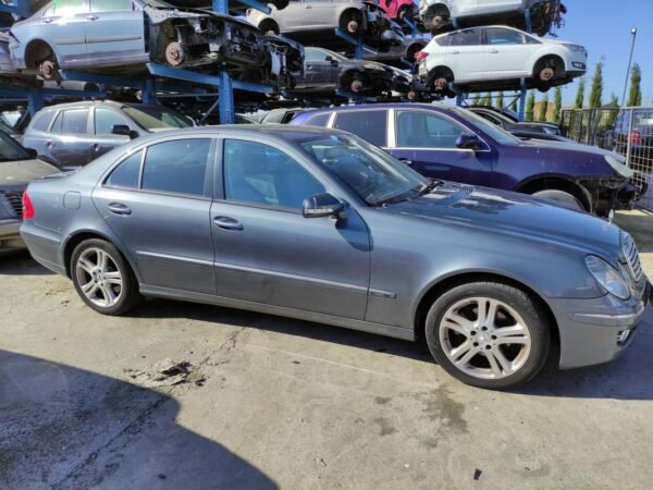 Despiece Mercedes Benz Clase E (W211) E 280 K (231 cv) 7G-Tronic 2006 - Imagen 2