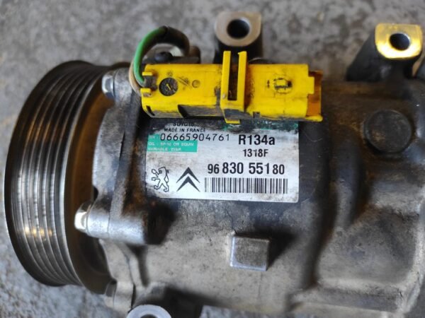 Compresor aire acondicionado Citroen C5 I (Fase II, 2004) 2.0 HDi (136 cv) FAP - Imagen 4