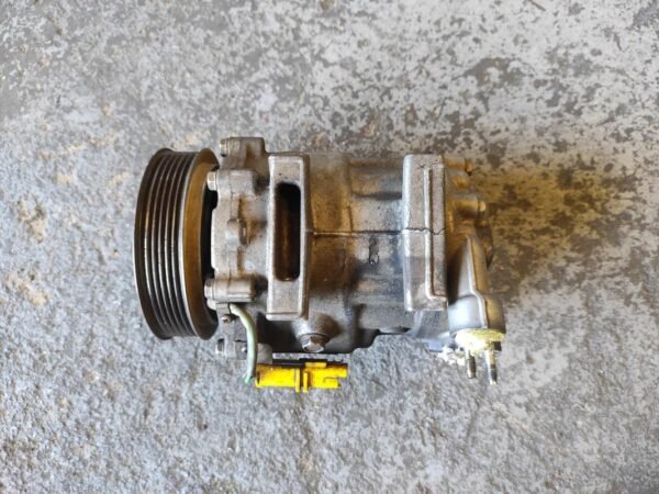 Compresor aire acondicionado Citroen C5 I (Fase II, 2004) 2.0 HDi (136 cv) FAP