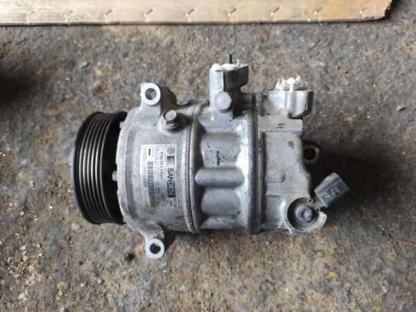 Compresor aire acondicionado Volkswagen Passat CC I 2.0 TDI (140 cv) - Imagen 2
