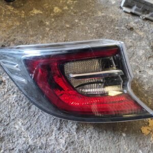Piloto trasero izquierdo Toyota COROLLA Hatchback 1.8 Hybrid (98cv)