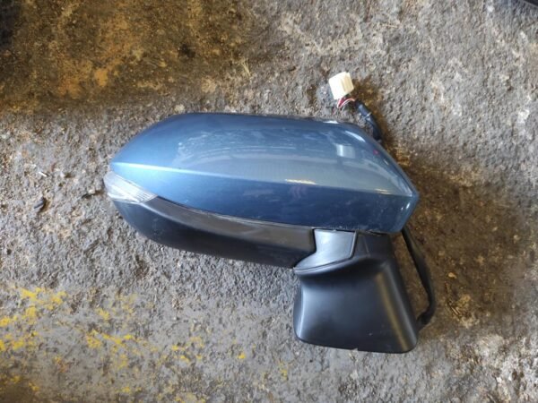 Retrovisor derecho Toyota COROLLA Hatchback 1.8 Hybrid (98cv)