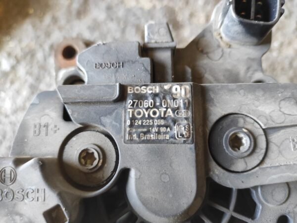 Alternador Toyota Yaris II 1.4 D-4D (90 cv) - Imagen 4