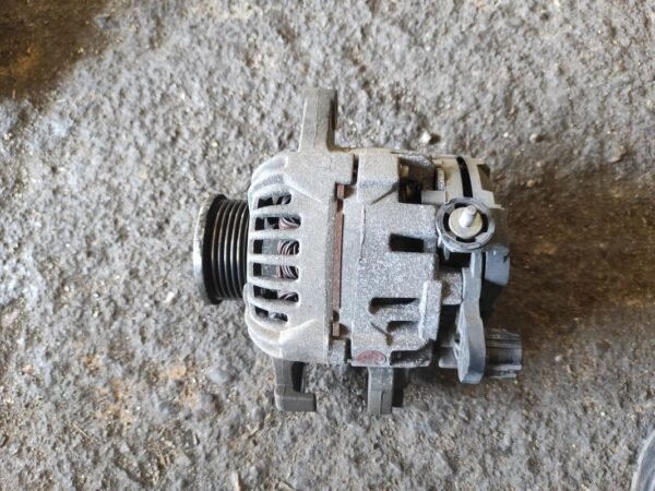 Alternador Toyota Yaris II 1.4 D-4D (90 cv)