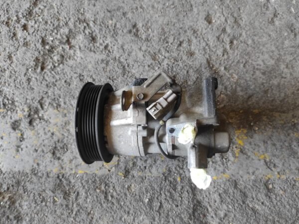 Compresor aire acondicionado Toyota Yaris II 1.4 D-4D (90 cv)
