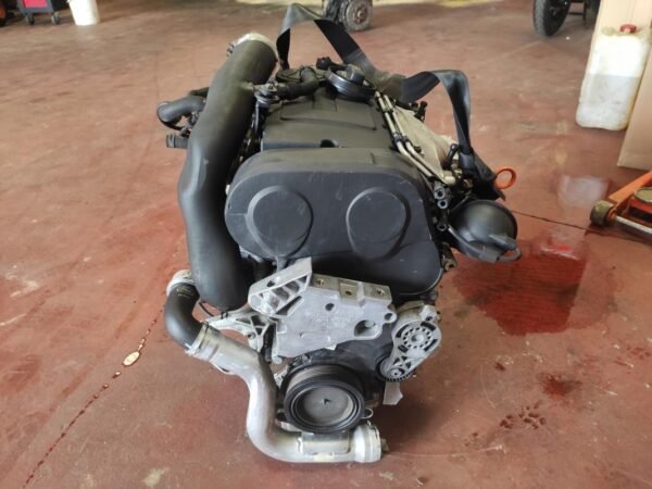 Motor Audi A3 (8P) 2.0 TDI (140 cv) - Imagen 4