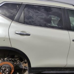 Puerta trasera derecha Nissan X-Trail III (T32) 1.6 dCi (130 cv)