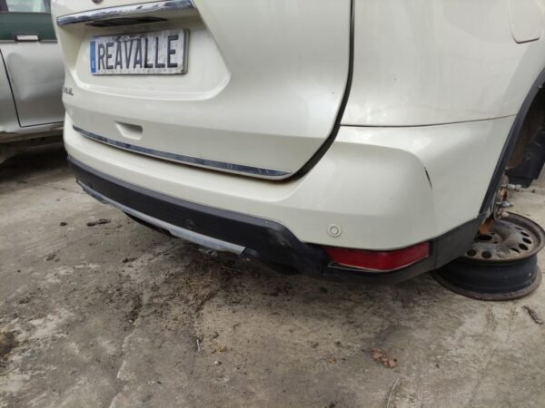 Paragolpe trasero Nissan X-Trail III (T32) 1.6 dCi (130 cv) - Imagen 2