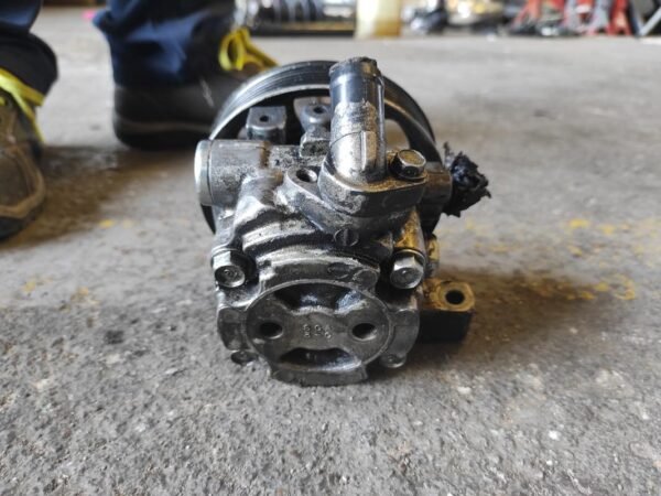 Bomba dirección Honda CR-V III 2.2 i-CDTi (140 cv) - Imagen 3
