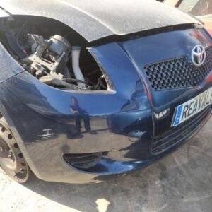 Paragolpe delantero Toyota Yaris II 1.4 D-4D (90 cv)