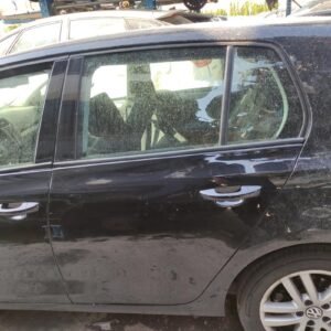 Puerta trasera izquierda Volkswagen Golf VI 2.0 TDI (140 cv)