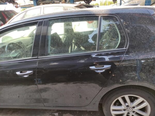 Puerta trasera izquierda Volkswagen Golf VI 2.0 TDI (140 cv)