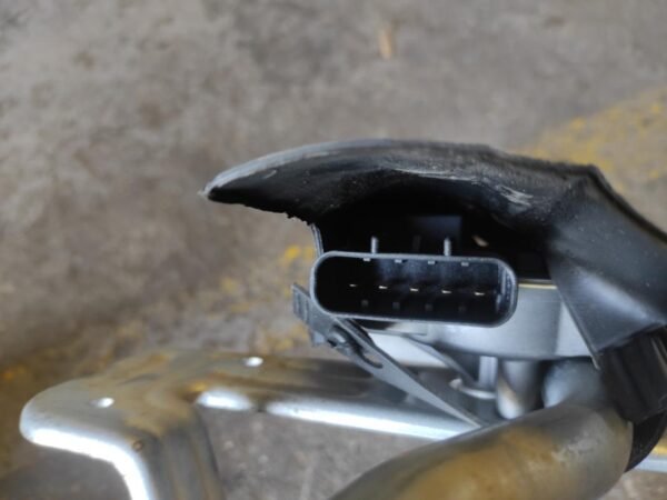 Motor limpiaparabrisas delantero Fiat Ducato Furgón (250_, 290_) 120 Multijet 2.3 D (120 cv) - Imagen 4