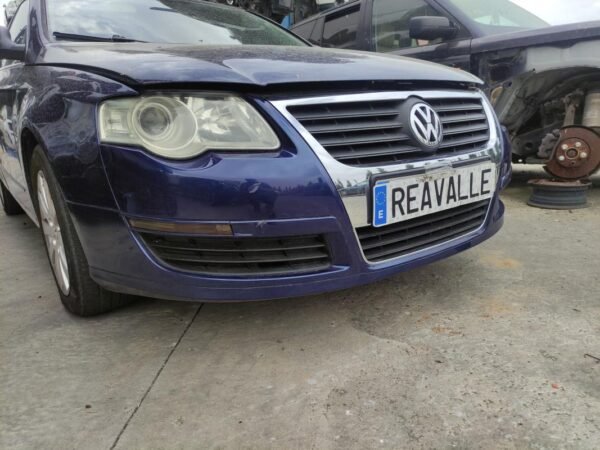 Paragolpe delantero Volkswagen Passat (B6) 2.0 TDI (140 cv) - Imagen 2