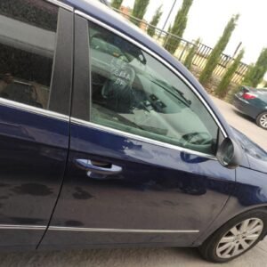 Puerta delantera derecha Volkswagen Passat (B6) 2.0 TDI (140 cv)