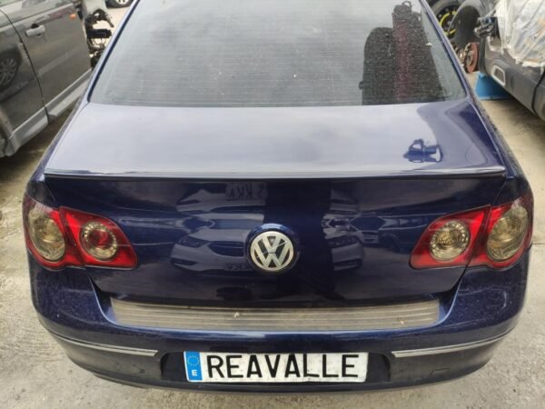 Porton trasero Volkswagen Passat (B6) 2.0 TDI (140 cv)