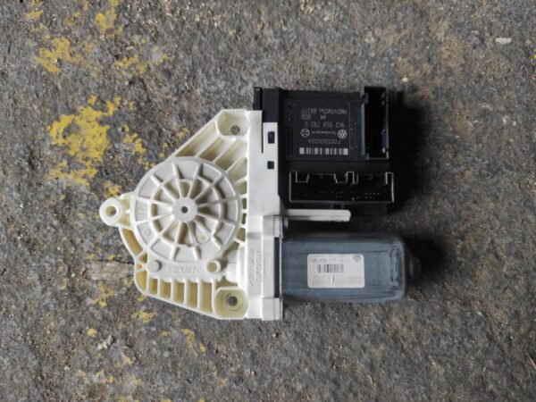 Motor elevalunas delantero derecho Volkswagen Passat (B6) 2.0 TDI (140 cv)