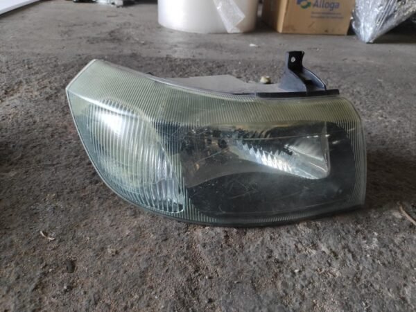 Faro derecho Ford Transit Caja/Chasis (FM_ _, FN_ _) 2.4 DI (F_A_,F_B_,F_C_,F_D) (120 cv)