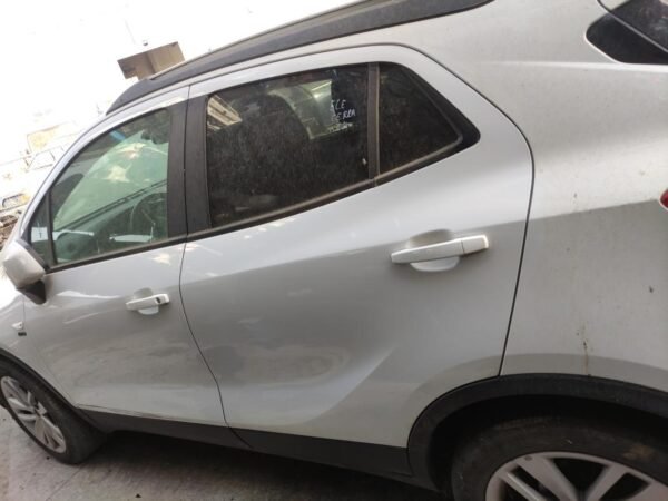 Puerta trasera izquierda Opel Mokka X 1.4 ecoFLEX LPG (140 cv)