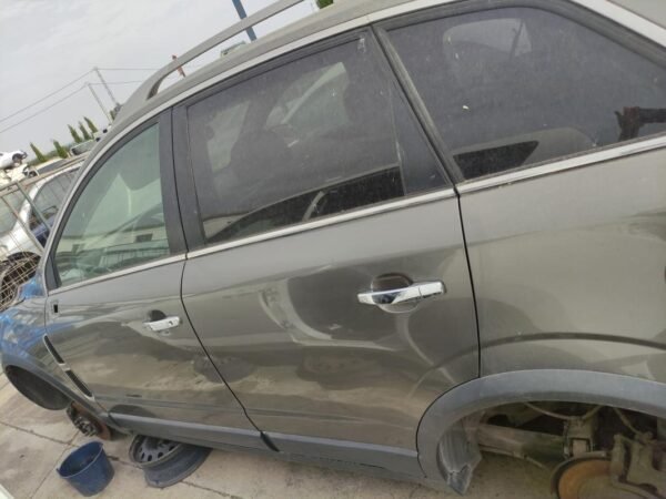 Puerta trasera izquierda Opel Antara 2.0 CDTi (150cv)
