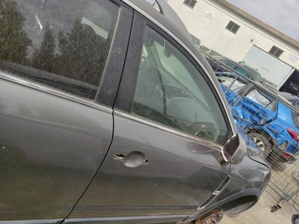 Puerta delantera derecha Opel Antara 2.0 CDTi (150cv)