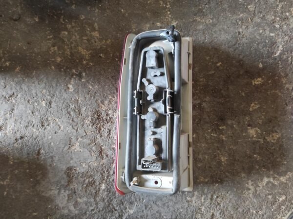 Piloto trasero derecho Citroen JUMPY (U6U) 2.0 HDI 110 (109 cv) - Imagen 2