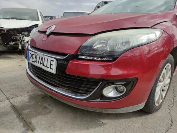Paragolpe delantero Renault Megane III (version 2012) 1.2 TCe (116cv)