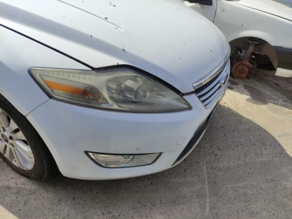 Paragolpe delantero Ford Mondeo III Wagon 2.0 TDCi (140 cv) - Imagen 3
